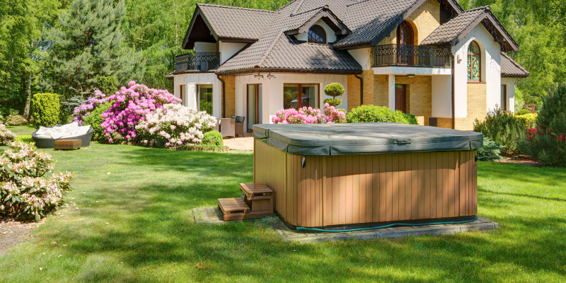 Hot Tub Cover Lifters in Hickory, North Carolina