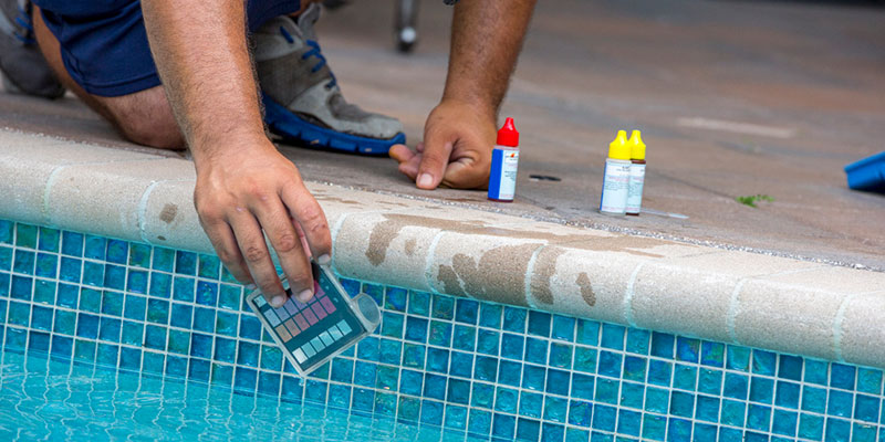 Why You Need Professional Swimming Pool Services